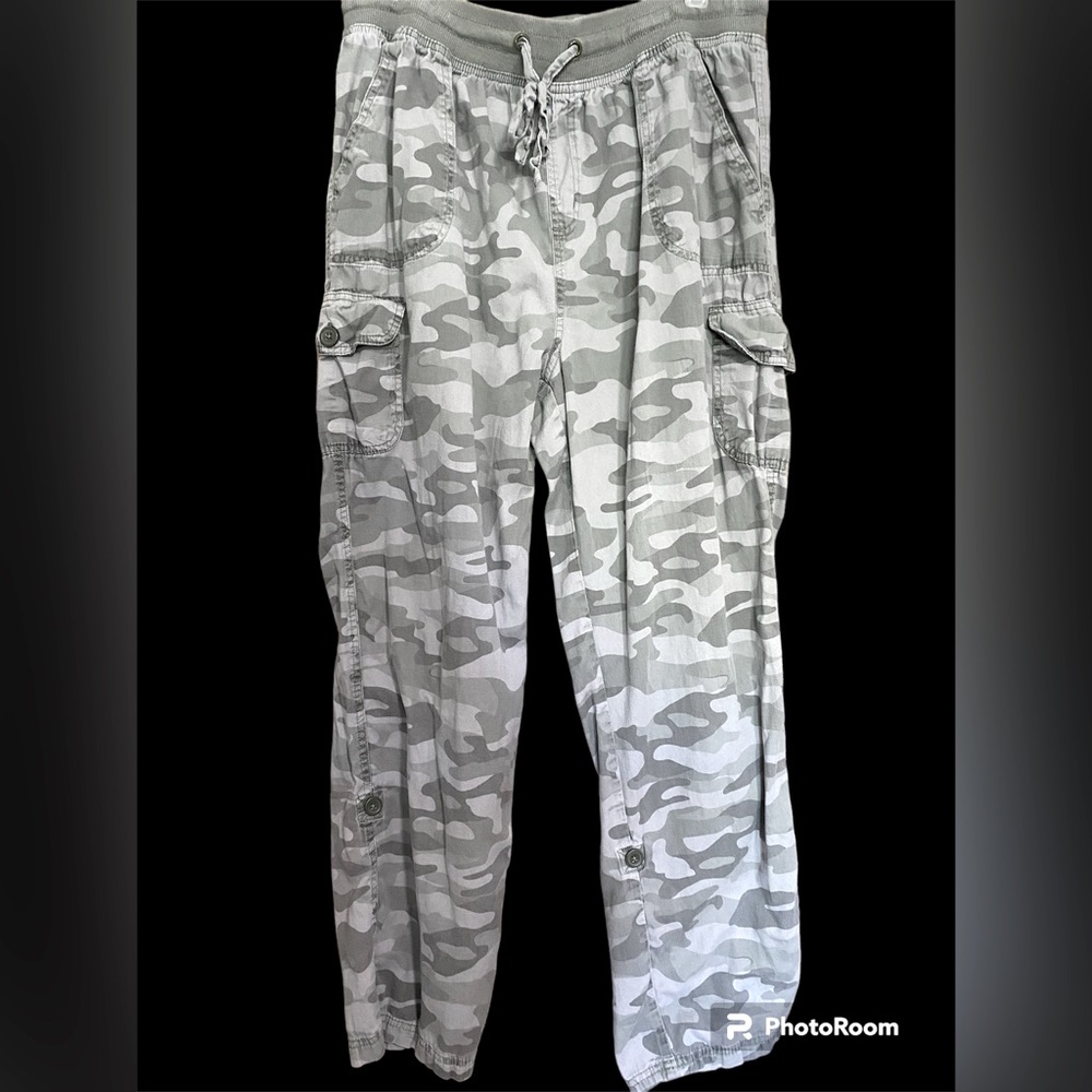 Camo Cargo Pants that Convert to Capri